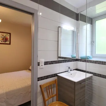 Maison De Caractere Renovee Avec Jardin, Cheminee Et Wifi Proche Du Puy Mary - Fr-1-742-516 Semesterbostad
